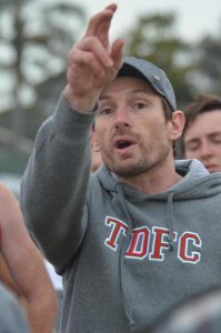 Gulls back in hunt for coach
