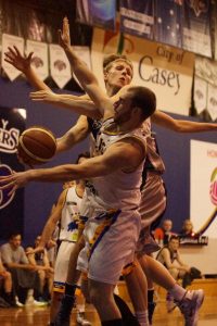 Cavaliers take the Warriors out of… being close