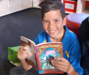Cafe changes reading culture