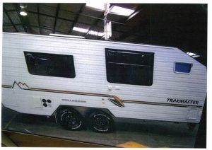 Caravan dragged away by thieves