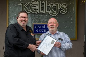 Kelly’s wins – and helps out