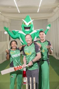 Stars descend on Casey