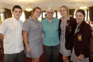 Students serve up Christmas lunch