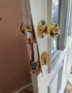 Bandits raid home, stealing vacuum cleaner