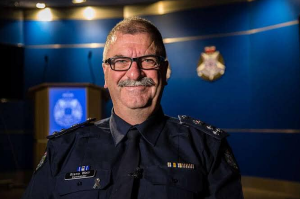 Cop receives honourable medal