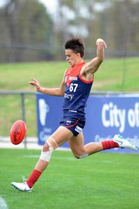 Local star to goes back