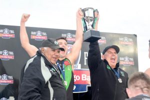 Charles to steer Roos