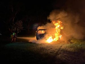 Police investigate car blaze in Cranbourne West