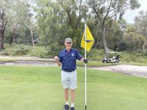 Barker sinks eagle at Lang Lang