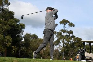 Varty fires ace at Lang Lang