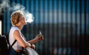 Vaping: Is it all clear yet?
