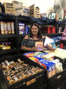 Help fill lunchboxes for those in need