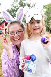 Egg-splorers on the hunt