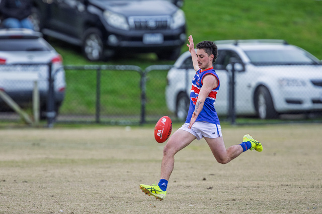 Keysborough victorious over Doves