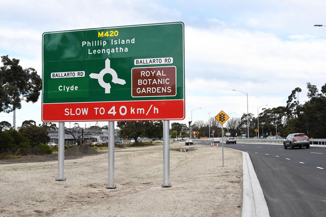 South Gippsland Highway and Ballarto Road Roundabout opens with lane closures in August