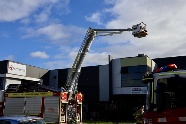 Paint thinners blaze in Cranbourne West industrial area