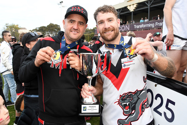 Proud Panther Hendy signs on for 2026