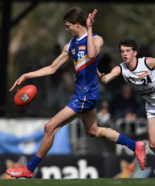 Krasnadamskis set for AFL