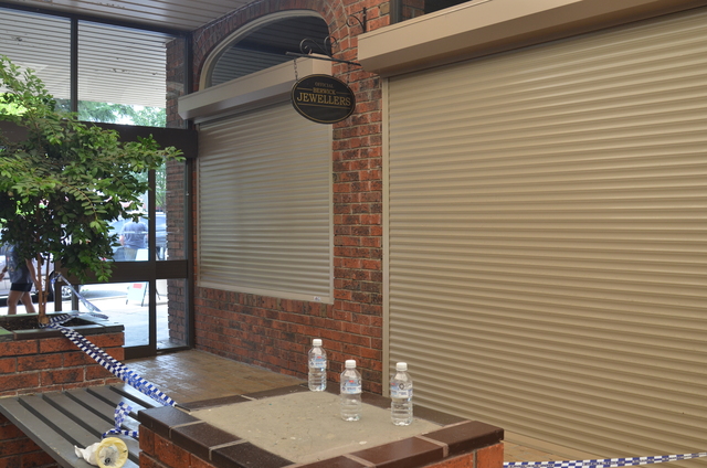 Brazen daylight burglary at Berwick Jewellers, man taken to hospital