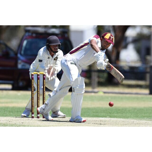 Bulls charge home to win